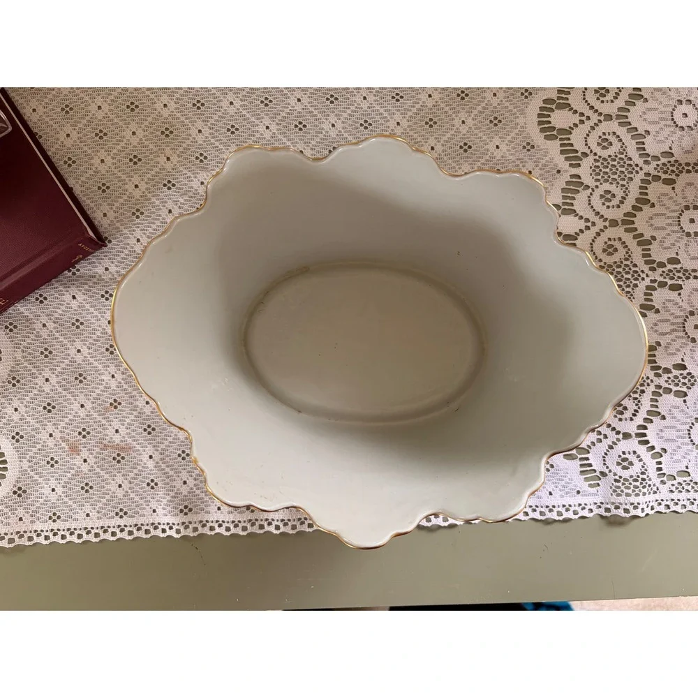 Mottahedeh Lowestoft Reproduction Scalloped Porcelain Cachepot Planter Orange